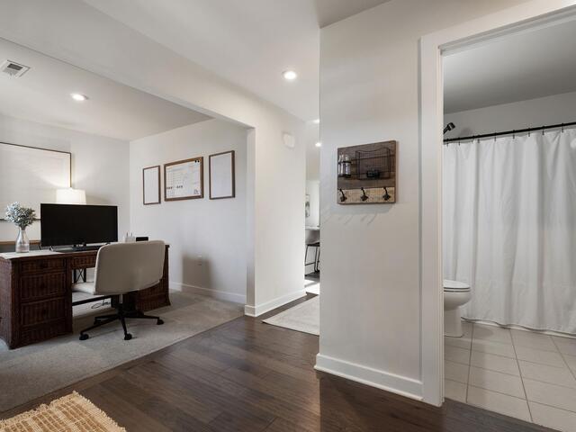 Photo of 402 Edgehill Court