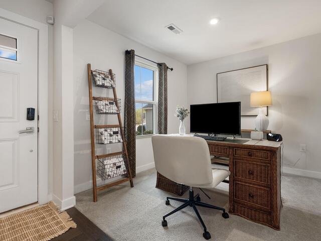 Photo of 402 Edgehill Court
