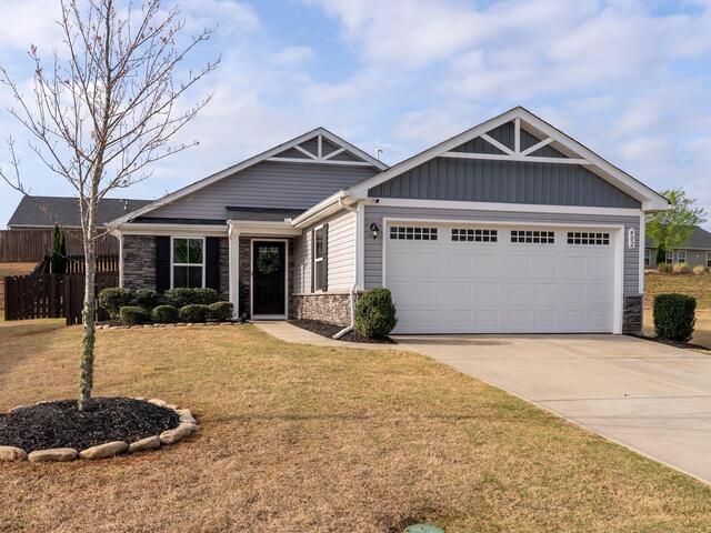 Photo of 402 Edgehill Court