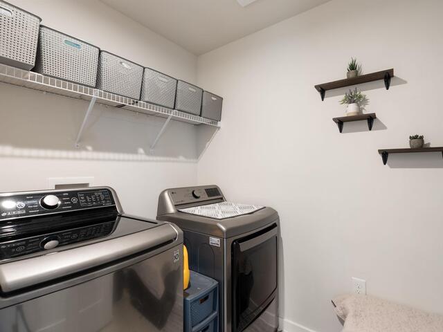 Photo of 402 Edgehill Court
