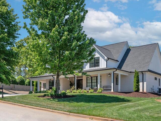 Photo of 201 Stillwaters Bay Drive