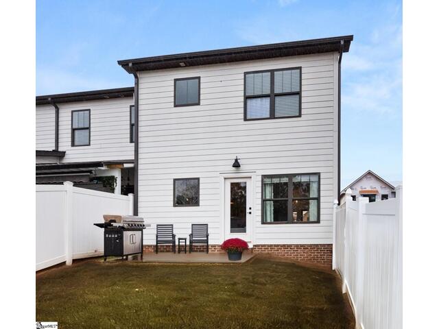 Photo of 136 Park Avenue