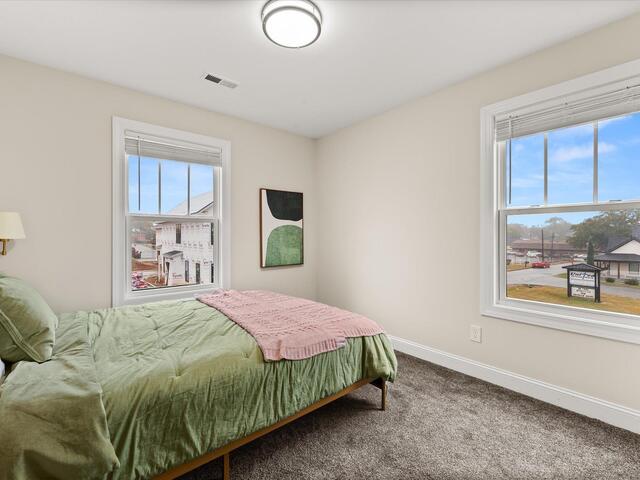 Photo of 136 Park Avenue