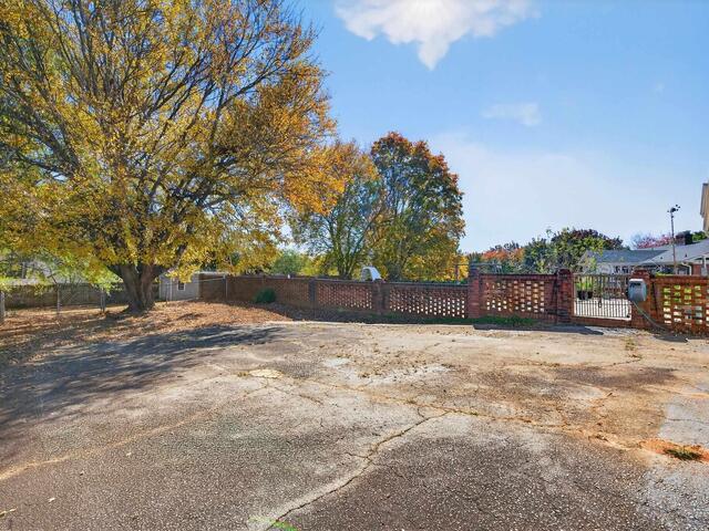 Photo of 519 Longview Terrace