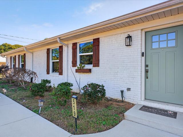 Photo of 519 Longview Terrace