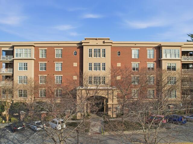Photo of 400 N Main Street