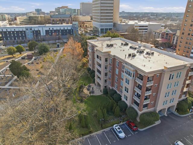 Photo of 400 N Main Street