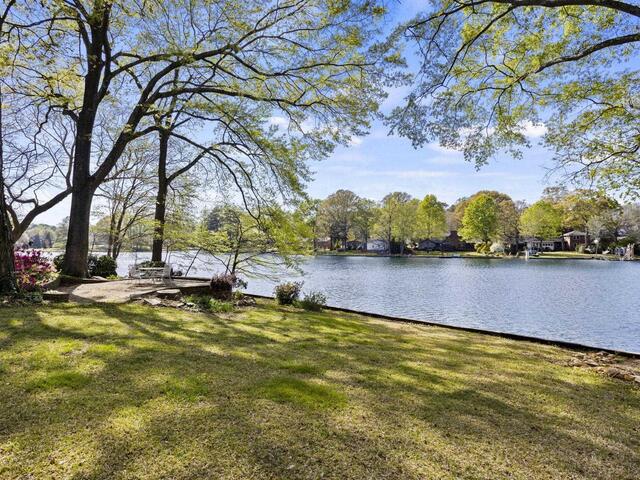 Photo of 126 Shannon Lake Circle