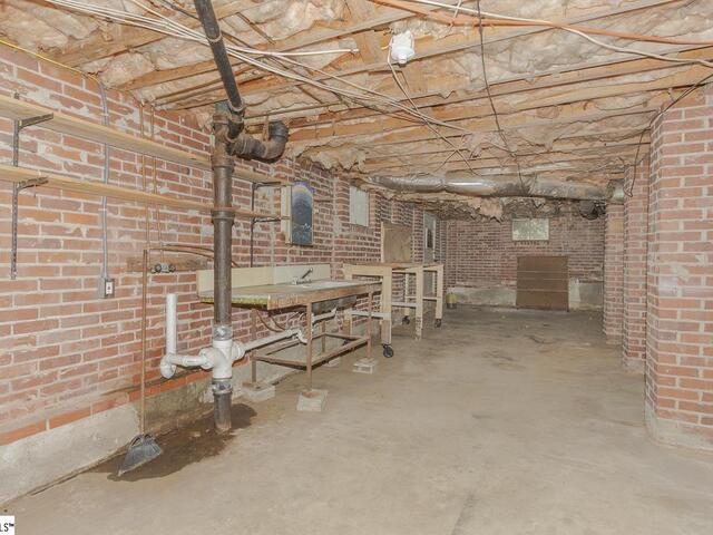 Photo of 705 Whitehall Road