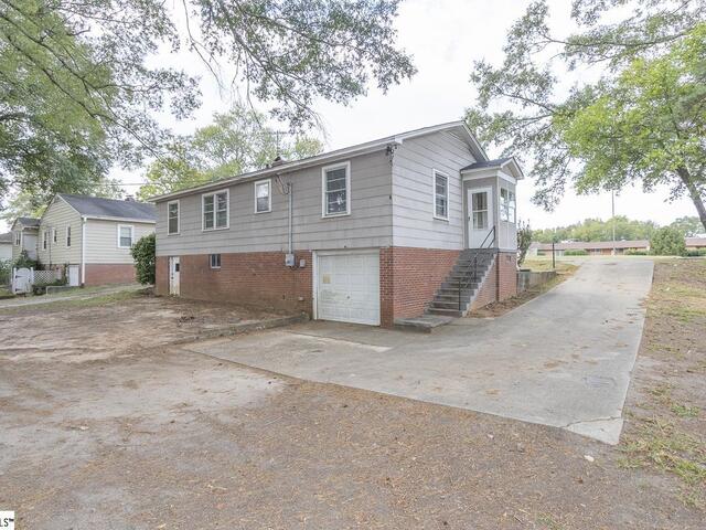 Photo of 705 Whitehall Road