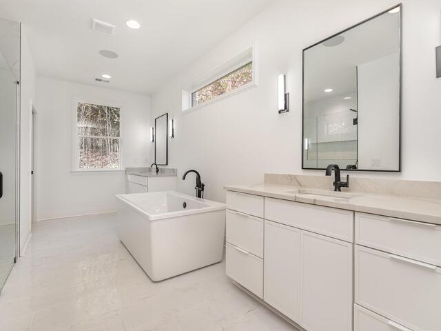 Photo of 313 Stillwaters Bay Drive