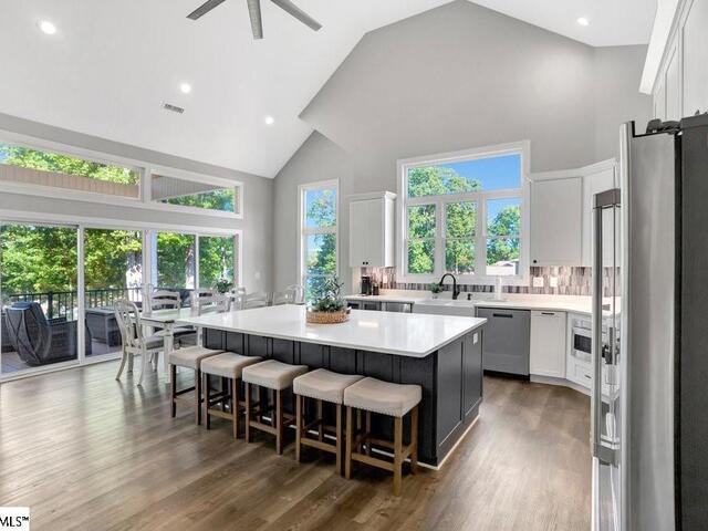 Photo of 401 Broadwater Circle