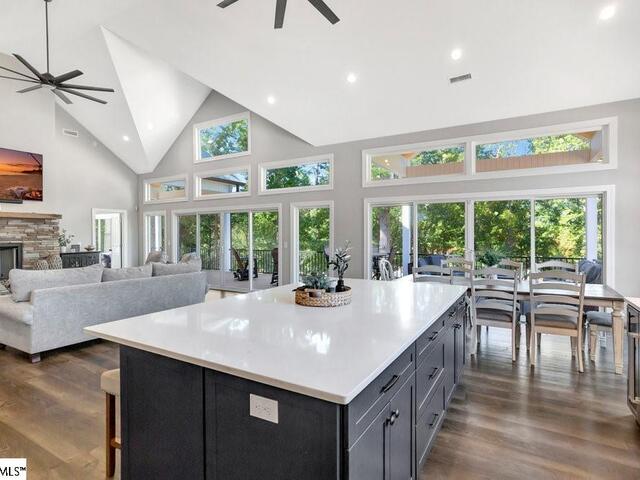 Photo of 401 Broadwater Circle