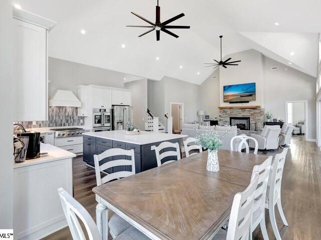 Photo of 401 Broadwater Circle