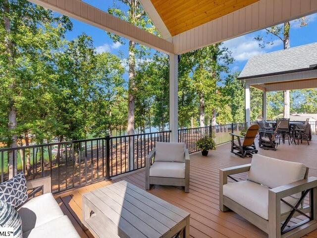 Photo of 401 Broadwater Circle