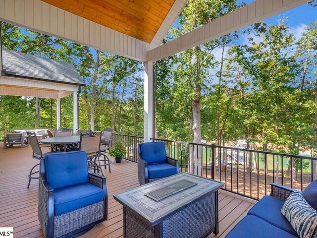 Photo of 401 Broadwater Circle