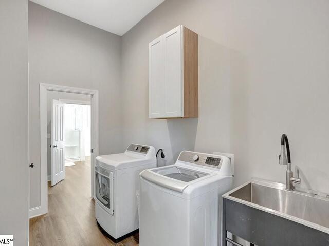 Photo of 401 Broadwater Circle