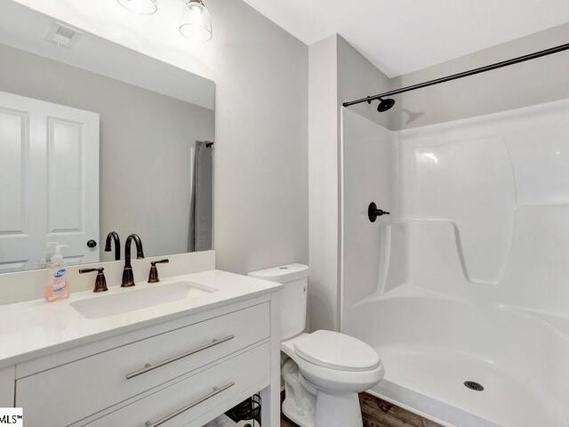 Photo of 401 Broadwater Circle