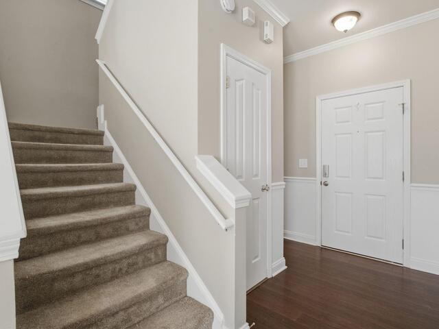 Photo of 202 River Terrace Court