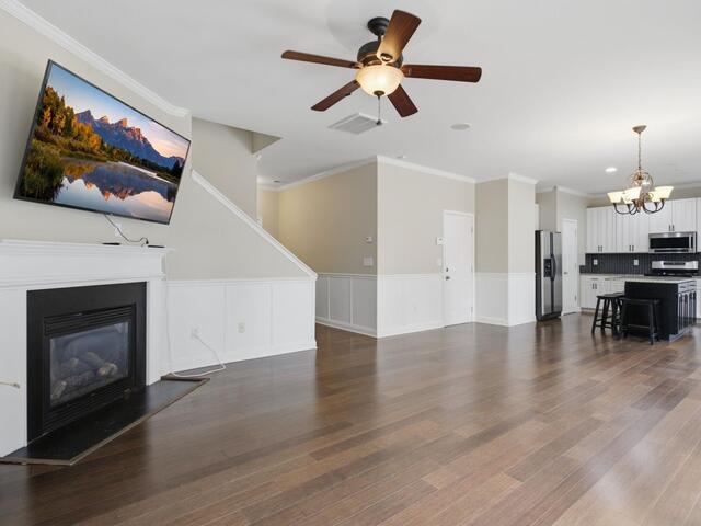 Photo of 202 River Terrace Court