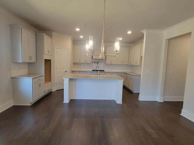 Photo of 300 Forest Edge Road