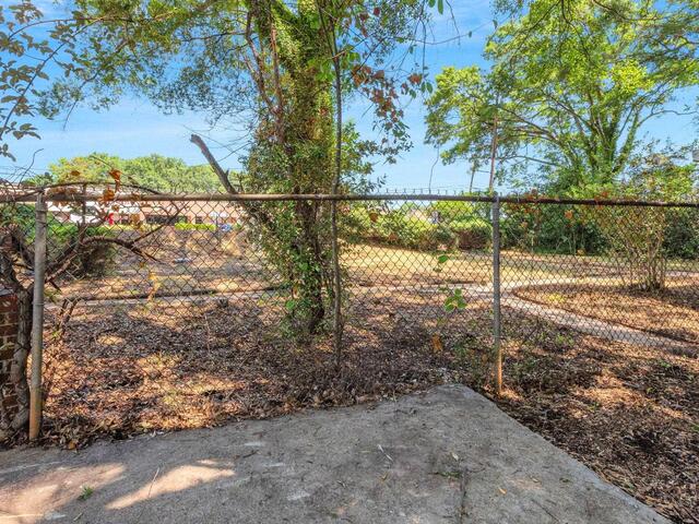 Photo of 104 E Butler Road