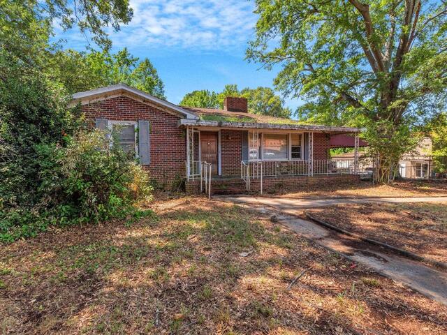 Photo of 104 E Butler Road