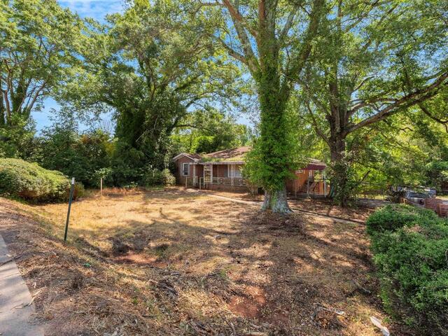 Photo of 104 E Butler Road