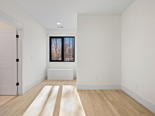 Photo of 125 E Peninsula Drive