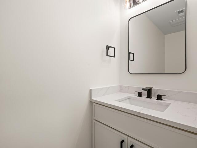 Photo of 125 E Peninsula Drive