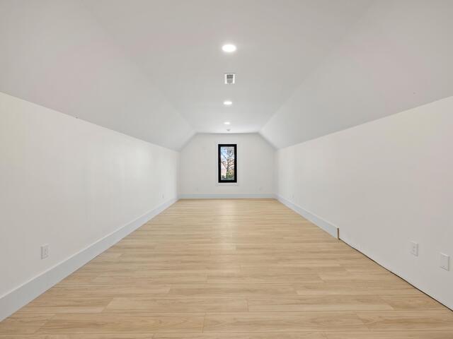 Photo of 125 E Peninsula Drive