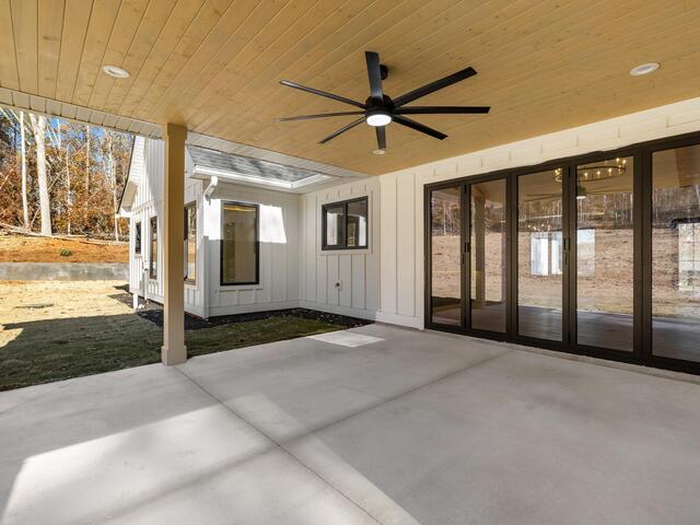 Photo of 125 E Peninsula Drive