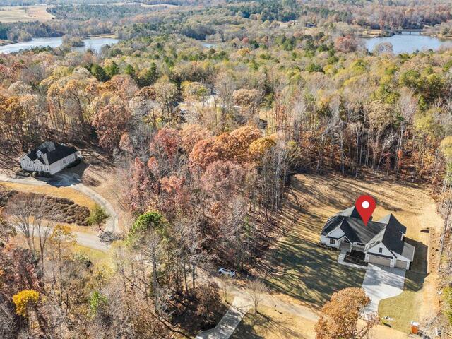 Photo of 125 E Peninsula Drive