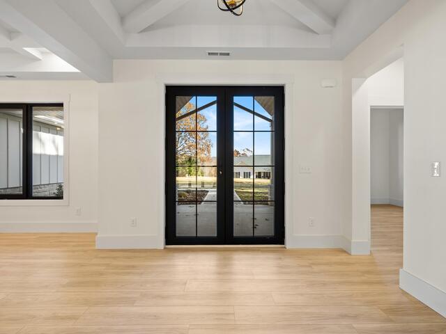Photo of 125 E Peninsula Drive