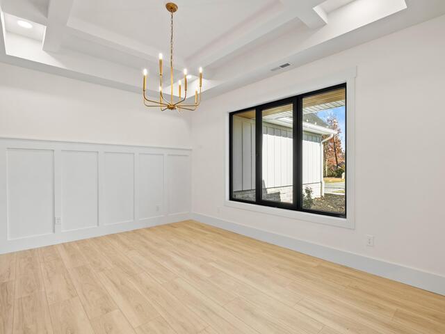 Photo of 125 E Peninsula Drive