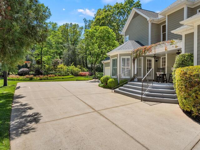 Photo of 6 Sproughton Court