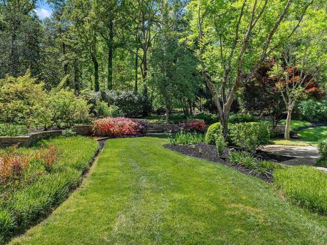Photo of 6 Sproughton Court
