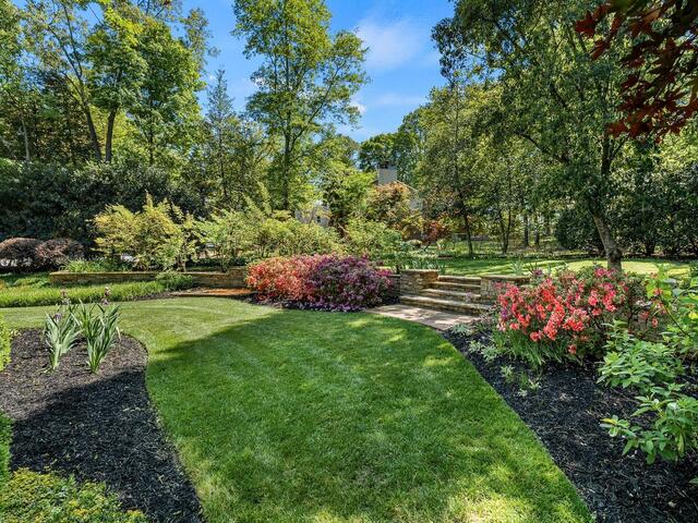 Photo of 6 Sproughton Court