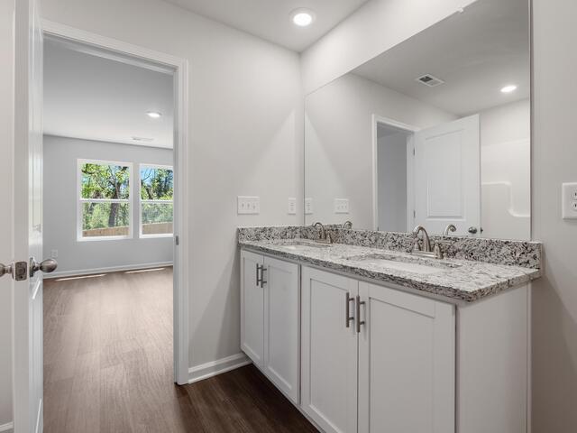 Photo of 414 Kensington Circle