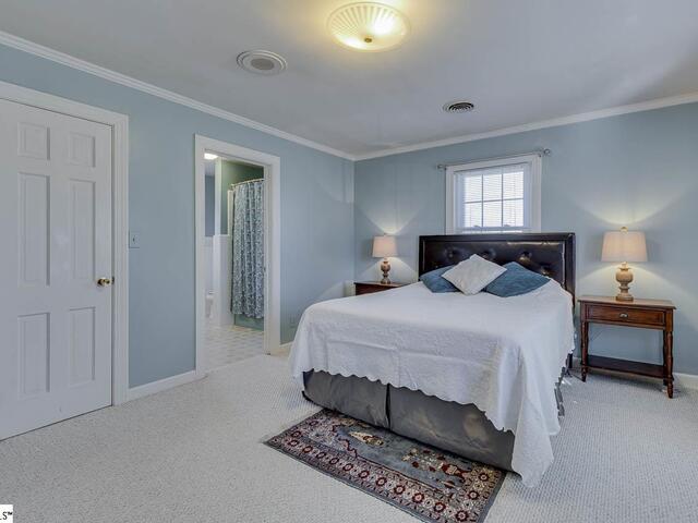 Photo of 136 Club Drive