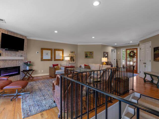 Photo of 107 Stone Ridge Court