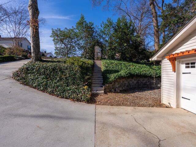 Photo of 107 Stone Ridge Court