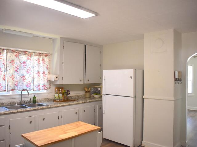 Photo of 500 W 4th Avenue