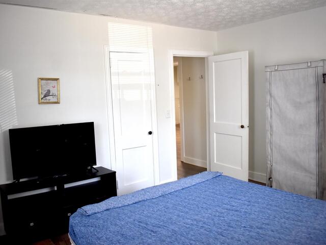 Photo of 500 W 4th Avenue