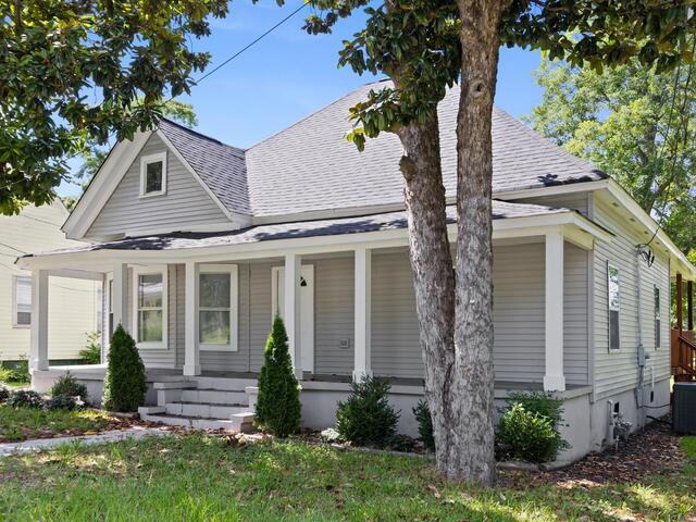 Photo of 904 W Hampton Street