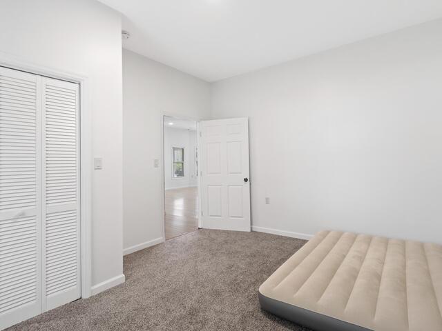 Photo of 904 W Hampton Street