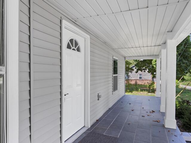 Photo of 904 W Hampton Street