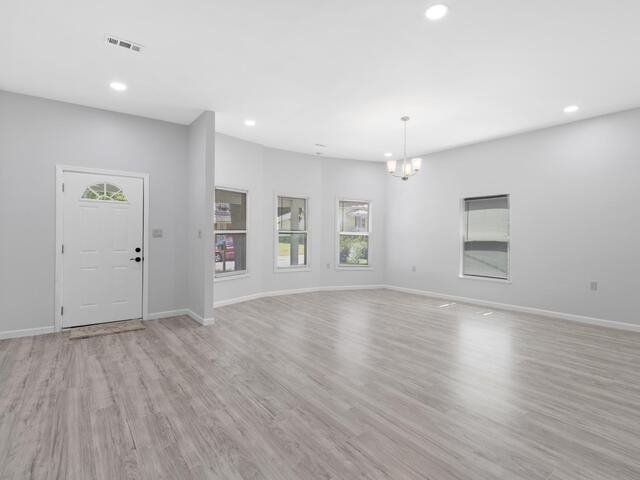 Photo of 904 W Hampton Street