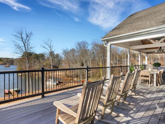 Photo of 300 Lakecrest Drive