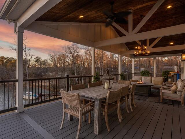 Photo of 300 Lakecrest Drive